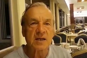 贝宁助教:经济舱辗转25小时赴约,亲历梅西告别赛一切值得