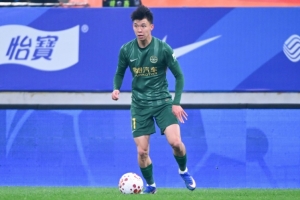 王钰栋感冒缺席踩场训练 卡多索伤愈复出有望先发