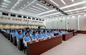 与林诗栋同排而坐！亚运总结大会在京举行，李昊现身第一排