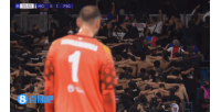 名场面！巴黎球迷跳波兹南舞庆祝，落寞的多纳鲁马成背景板