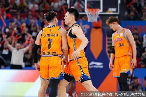 板凳火力凶猛！上海全场轰进20记三分 其中19记来自替补