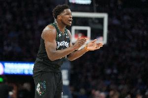 Marks：华子当选MVP&入选最佳阵 明夏本可签3年3.04亿超级顶薪