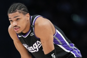 比肩詹东！阿卡夫单场至少30分5板10助 NBA历史第3位青少年球员