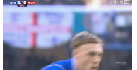 切尔西2-0领先十人曼联！利马送点+吃第二黄，帕尔默点射命中