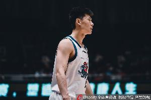 超神了!王岚嵚下半场爆发狂轰22分 连中8球终结比赛!