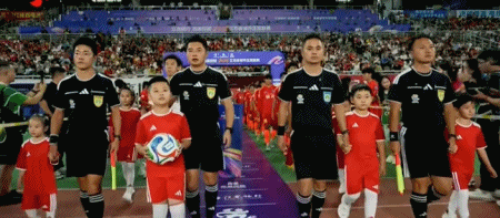 嘉莱黄英VS岘港_嘉莱黄英VS岘港实时赛况_越南联精彩视频