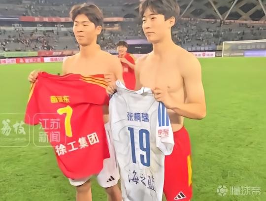 布杜诺斯特VS尼克希奇_布杜诺斯特VS尼克希奇录像回放_黑山甲精彩视频