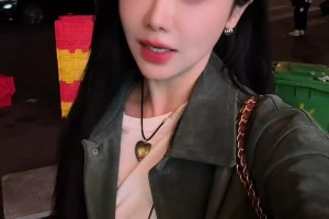 文班同款牛肉面吃过？美娜：来看看“53岁”女主持人下班后的快乐